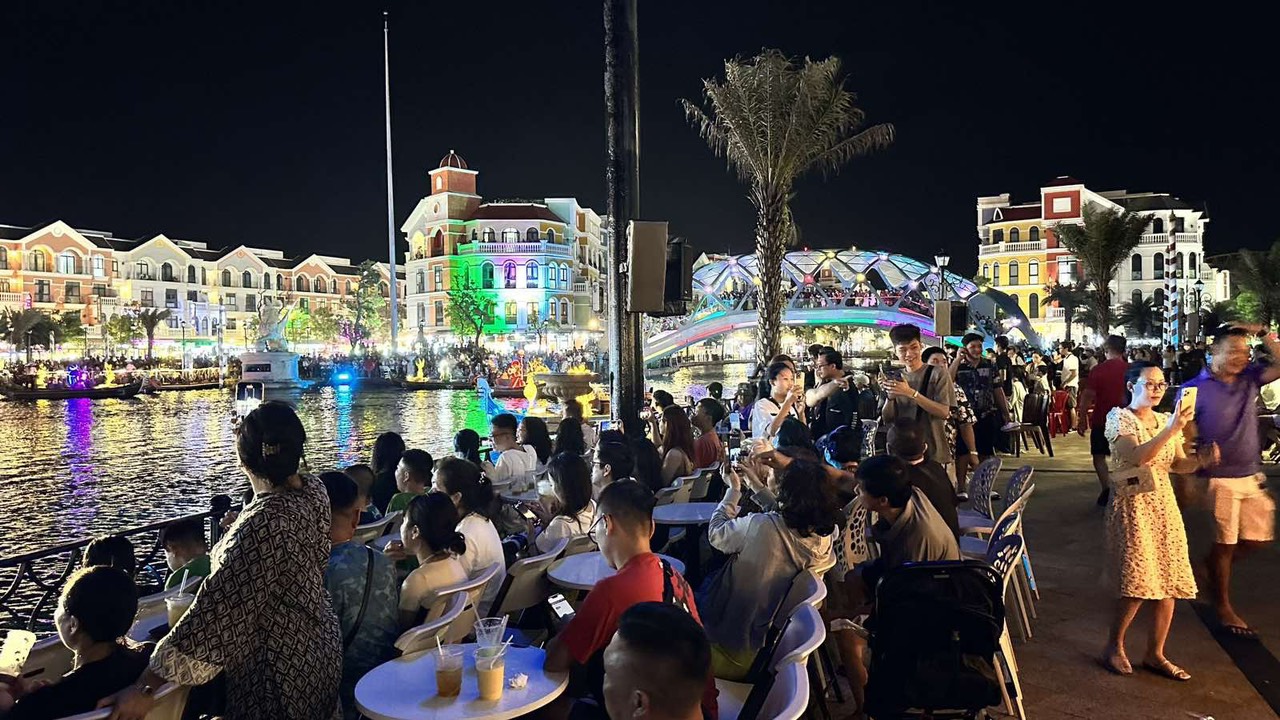 Lễ 2/9 tại Phú Quốc như thế nào ? 12 z4657519754519 c455d4b09b171f0475c336fc940afa9c