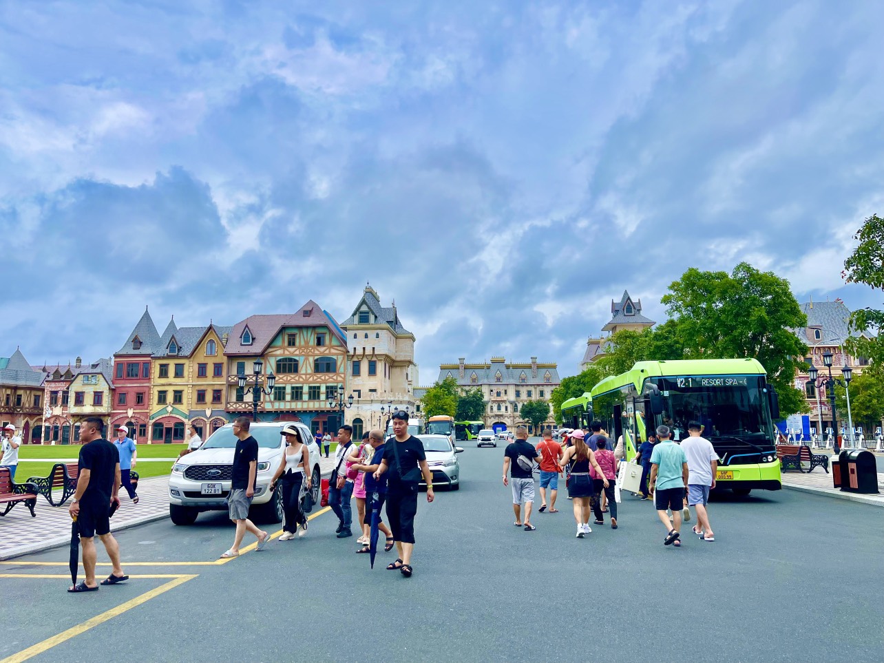 Lễ 2/9 tại Phú Quốc như thế nào ? 2 z4657519759343 89bacfb9cb49c6d4fd63a9d274cbd0cd