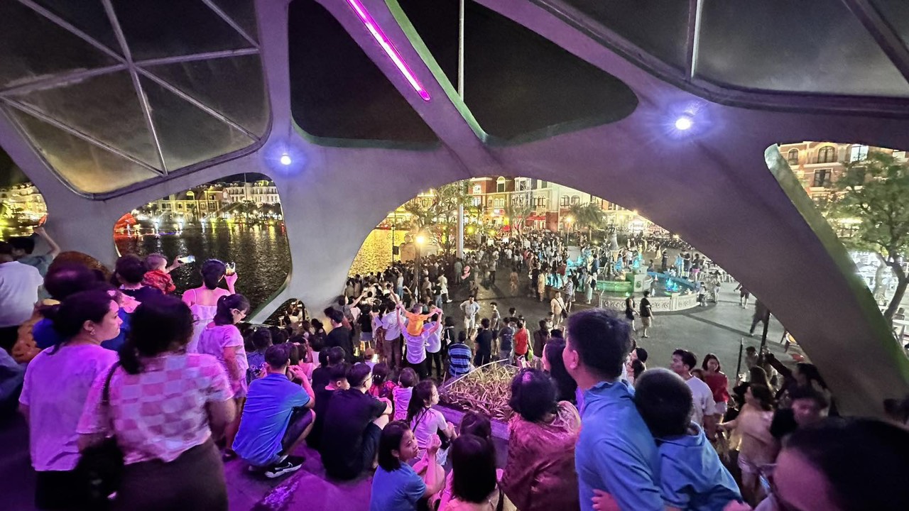 Lễ 2/9 tại Phú Quốc như thế nào ? 4 z4657519766618 8ca0ea56c55fa13ef8df8753be827591