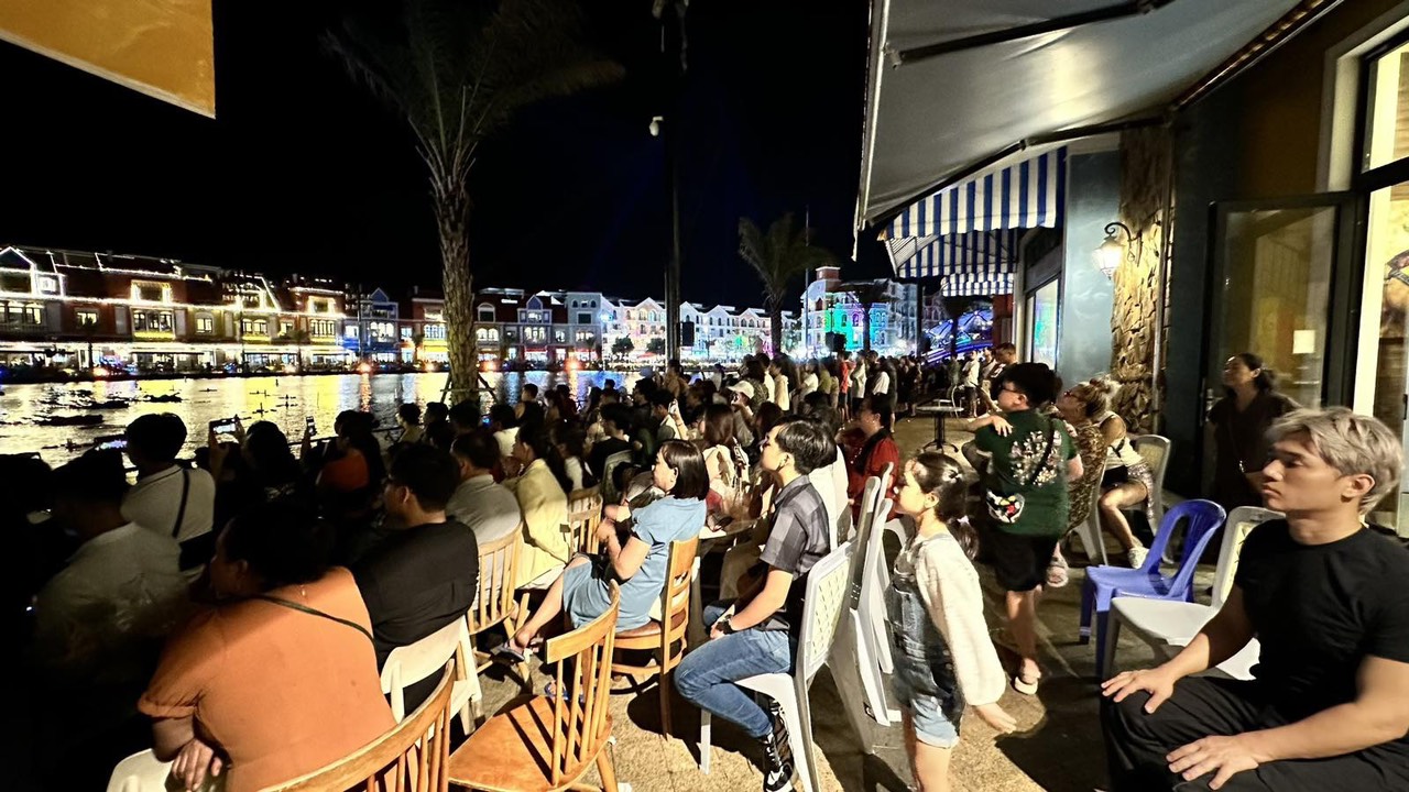 Lễ 2/9 tại Phú Quốc như thế nào ? 9 z4657519782561 15423f32846c24f35a0baecc56ced1bf