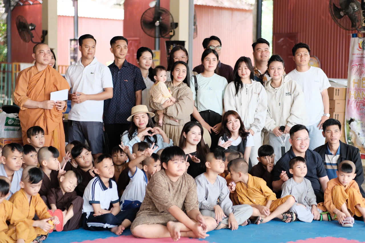 BTCLAND VIETNAM – Hành Trình Trao Yêu Thương 1 fe3599e3 1f15 411a bc1a a94928bb71b3