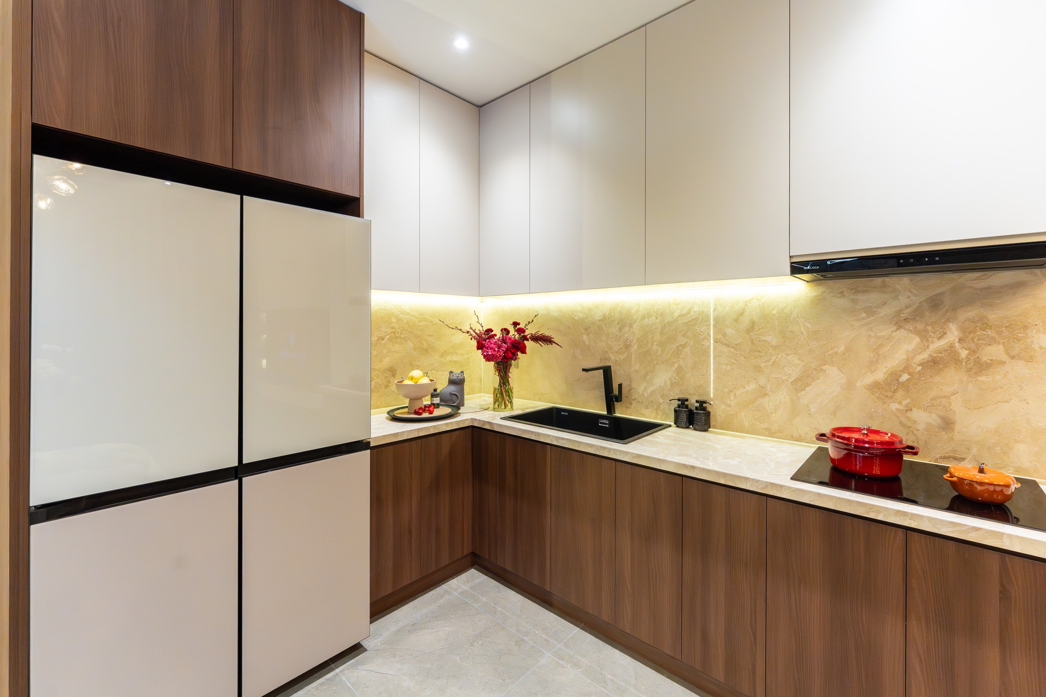 Khám Phá Căn Hộ Signature Lusso Saigon: Chuẩn Mực Sống Vượt Tầm 9 659048829 122106393435214240 3225255201397754178 n